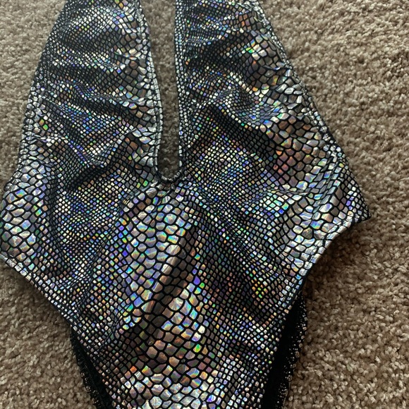 Deep plunge bodysuit from Dolls Kill - Picture 4 of 5